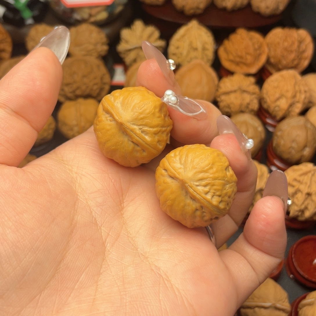 文玩核桃把件三核桃