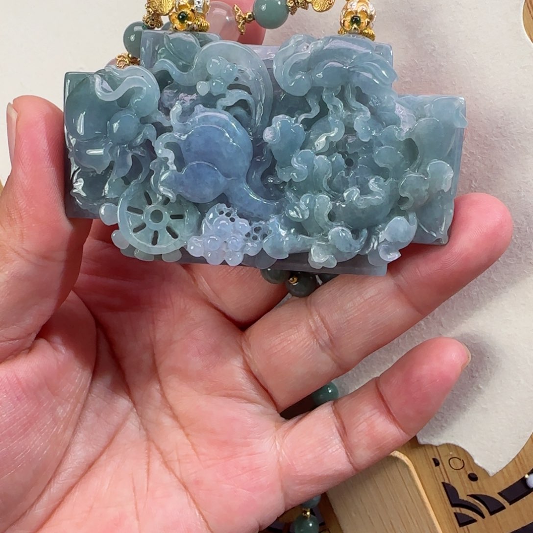 翡翠颈饰未镶嵌仿古