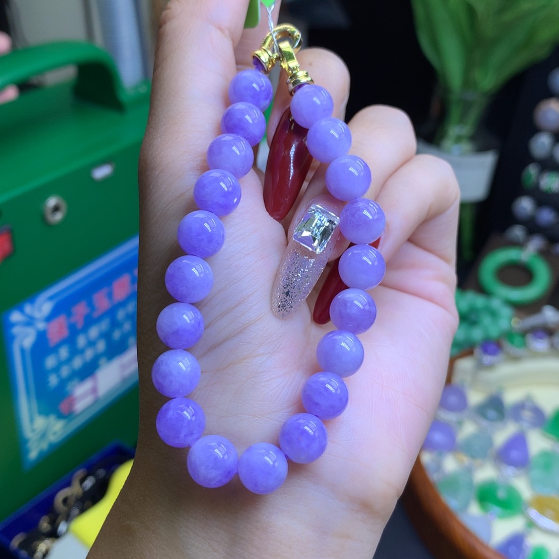 翡翠颈饰未镶嵌天然