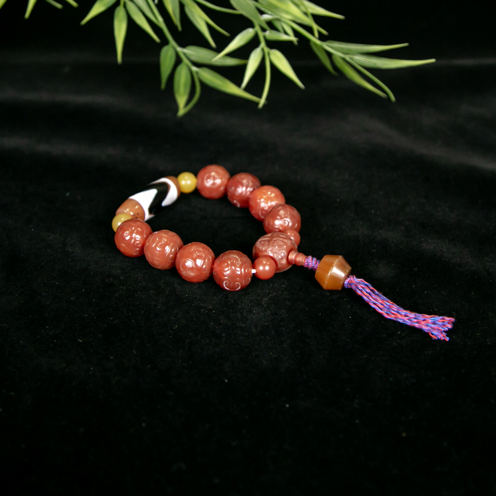 玛瑙手串NY21502075874