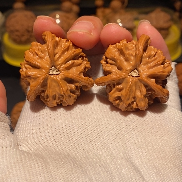 ****吊坠文玩核桃文玩核桃38尺三棱