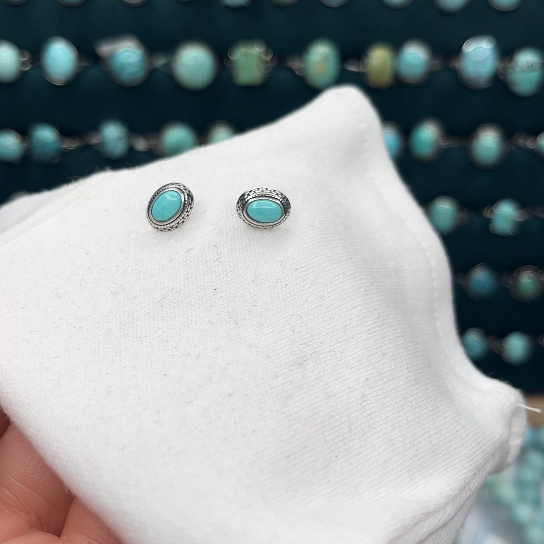 绿松石绿松石未镶嵌