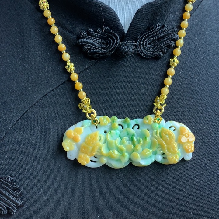 翡翠颈饰未镶嵌翡翠