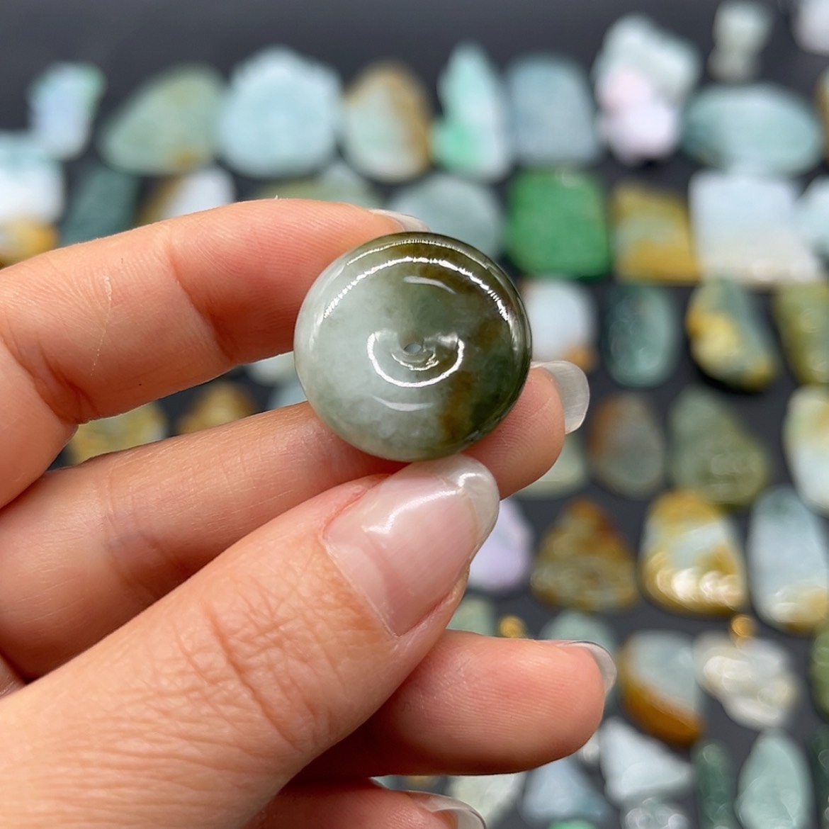 【闪购商品】翡翠颈饰未镶嵌平安扣