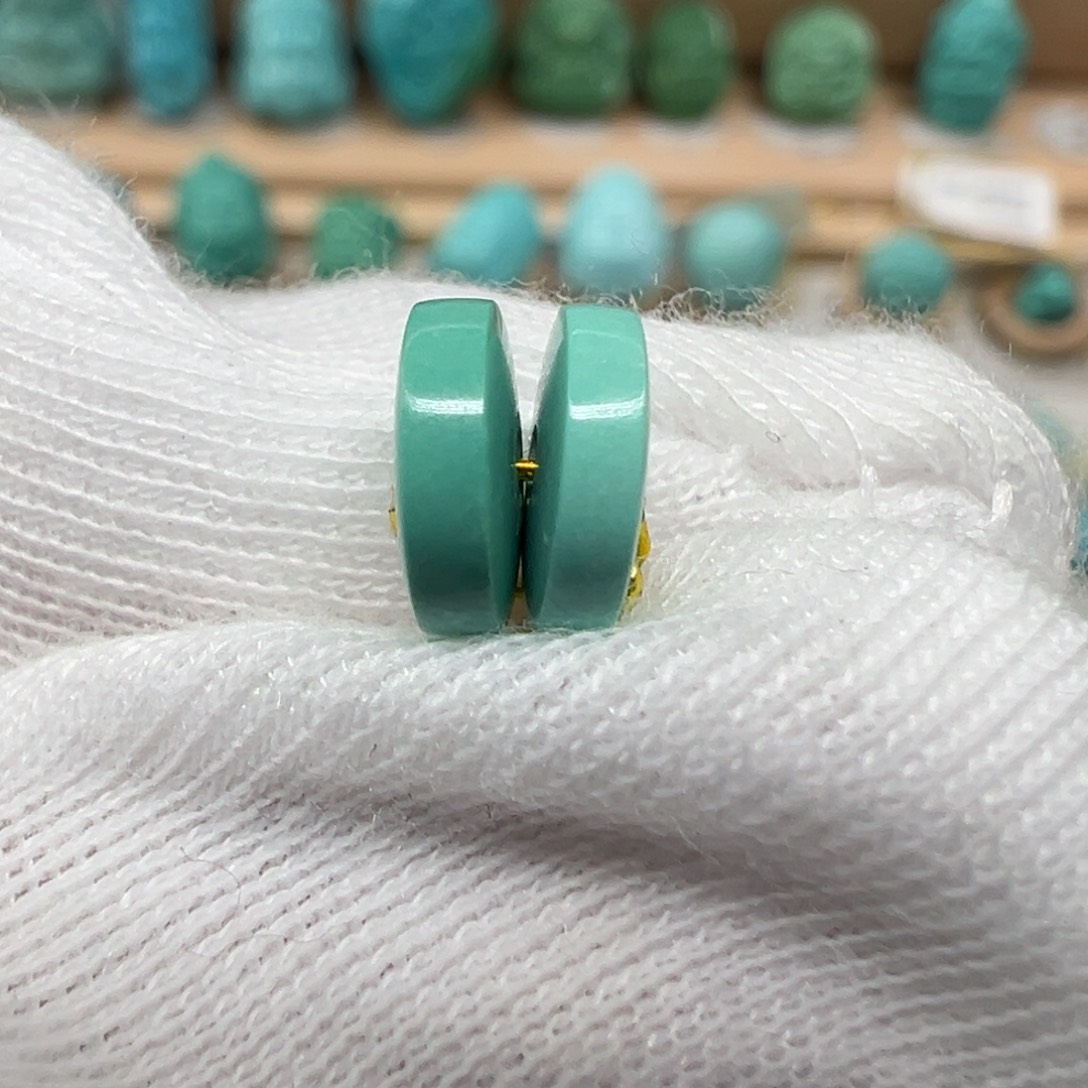 绿松石配饰未镶嵌