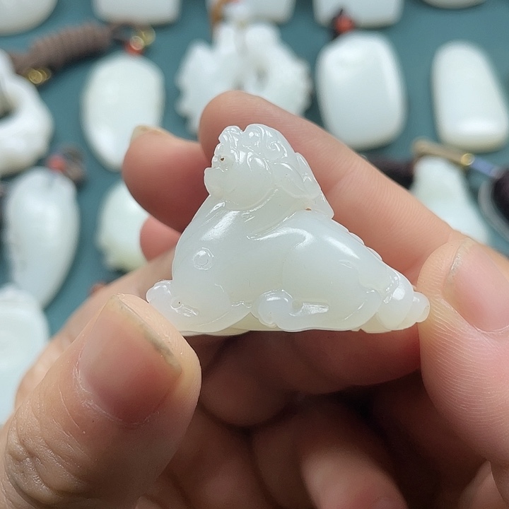 和田玉未镶嵌挂件