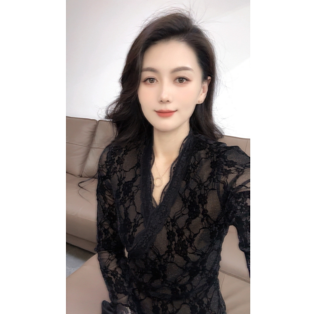 V领花边长袖T恤女2025年秋冬新款植绒性感小衫纯色上衣潮