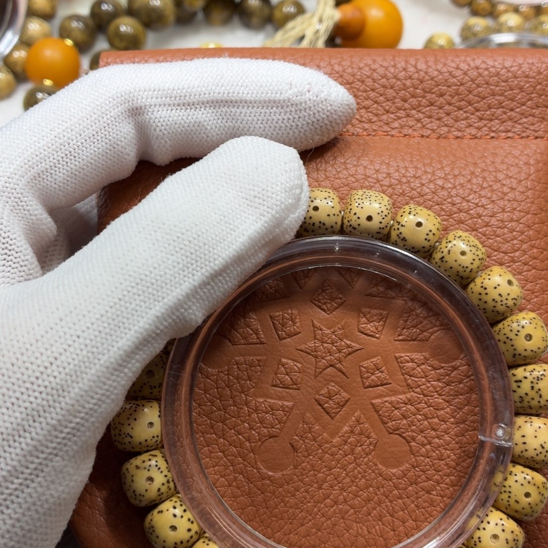 W****星月菩提手串一条手串