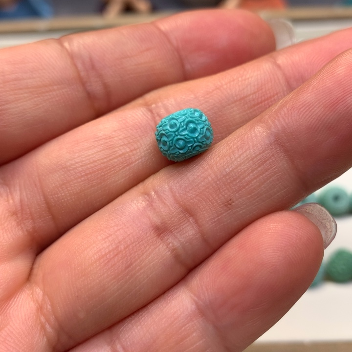 绿松石颈饰未镶嵌