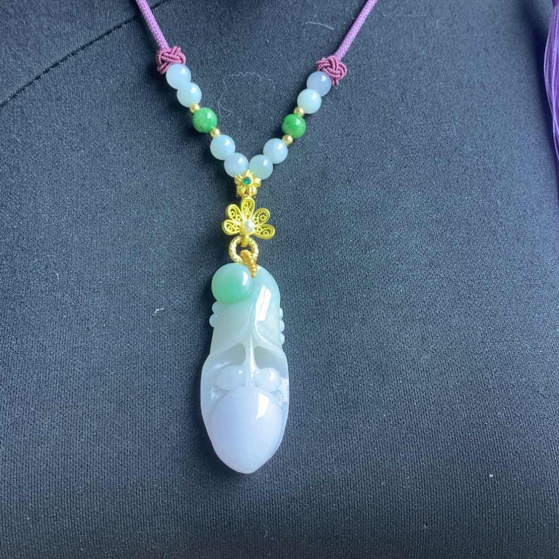 翡翠颈饰未镶嵌翡翠