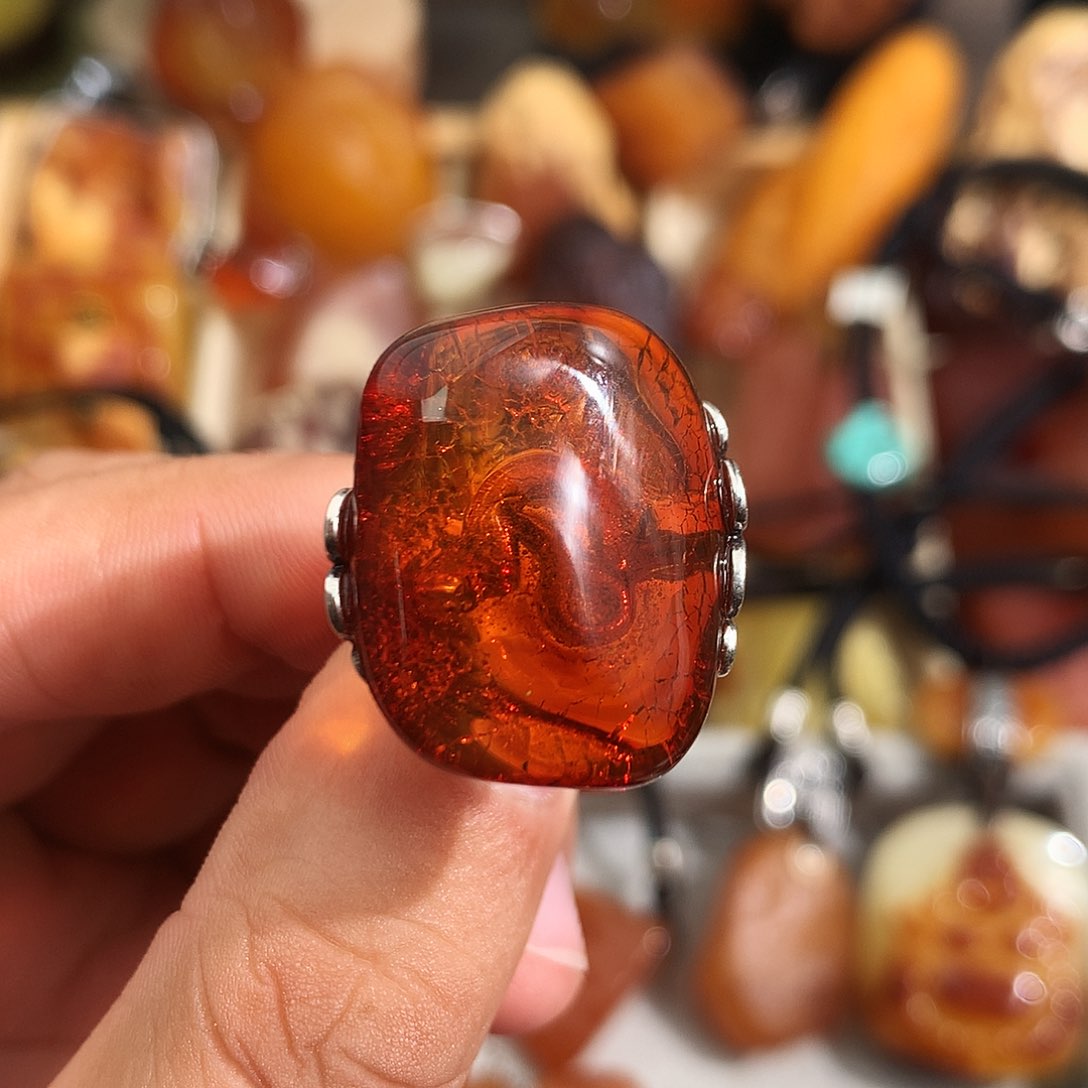 蜜蜡裸石未镶嵌你