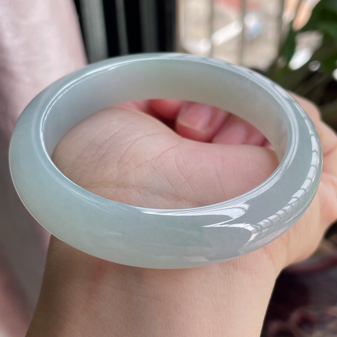 1807缅甸天然A货翡翠手镯54圈冰润浅绿手镯时尚百搭少女款精美