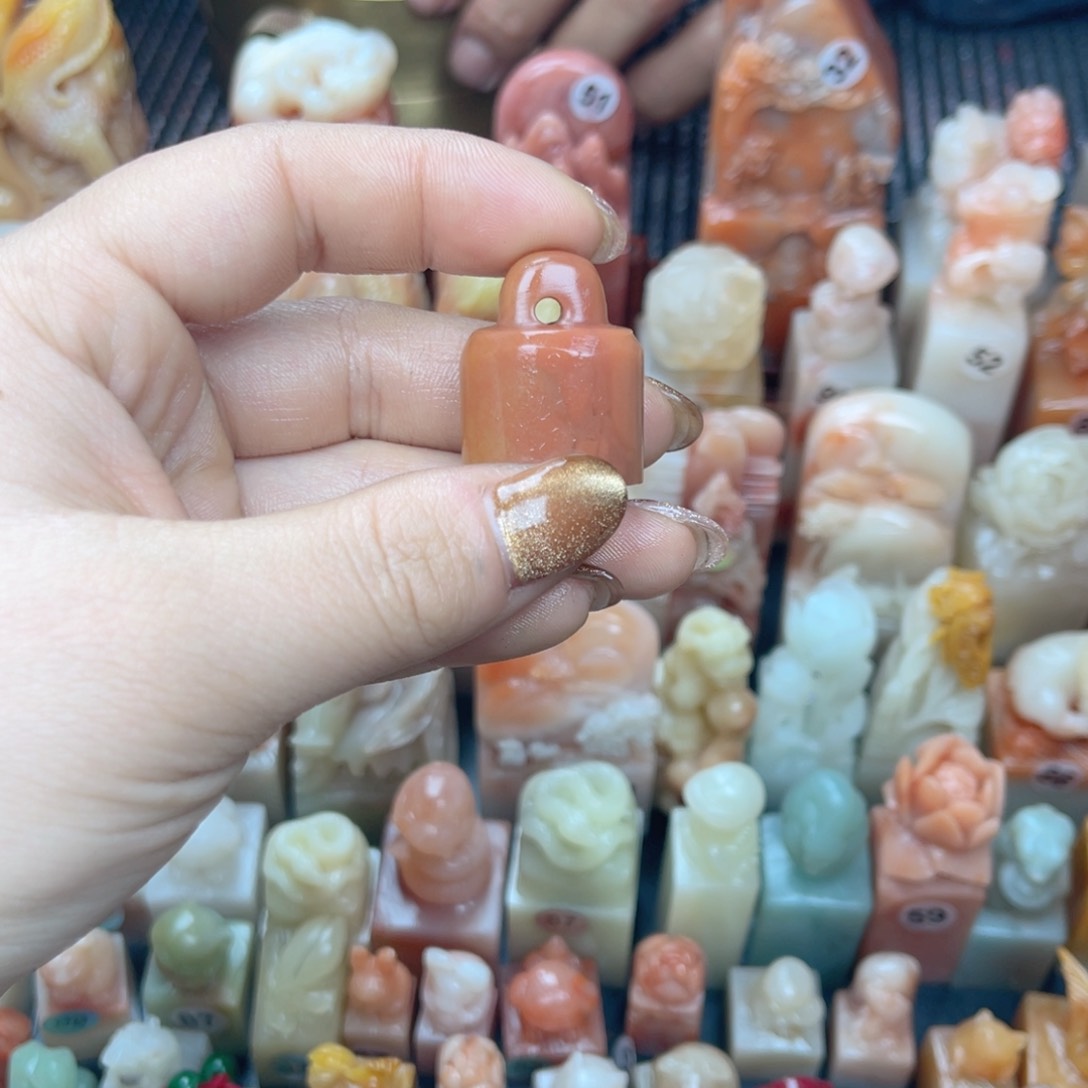 寿山石印石潇寿山石