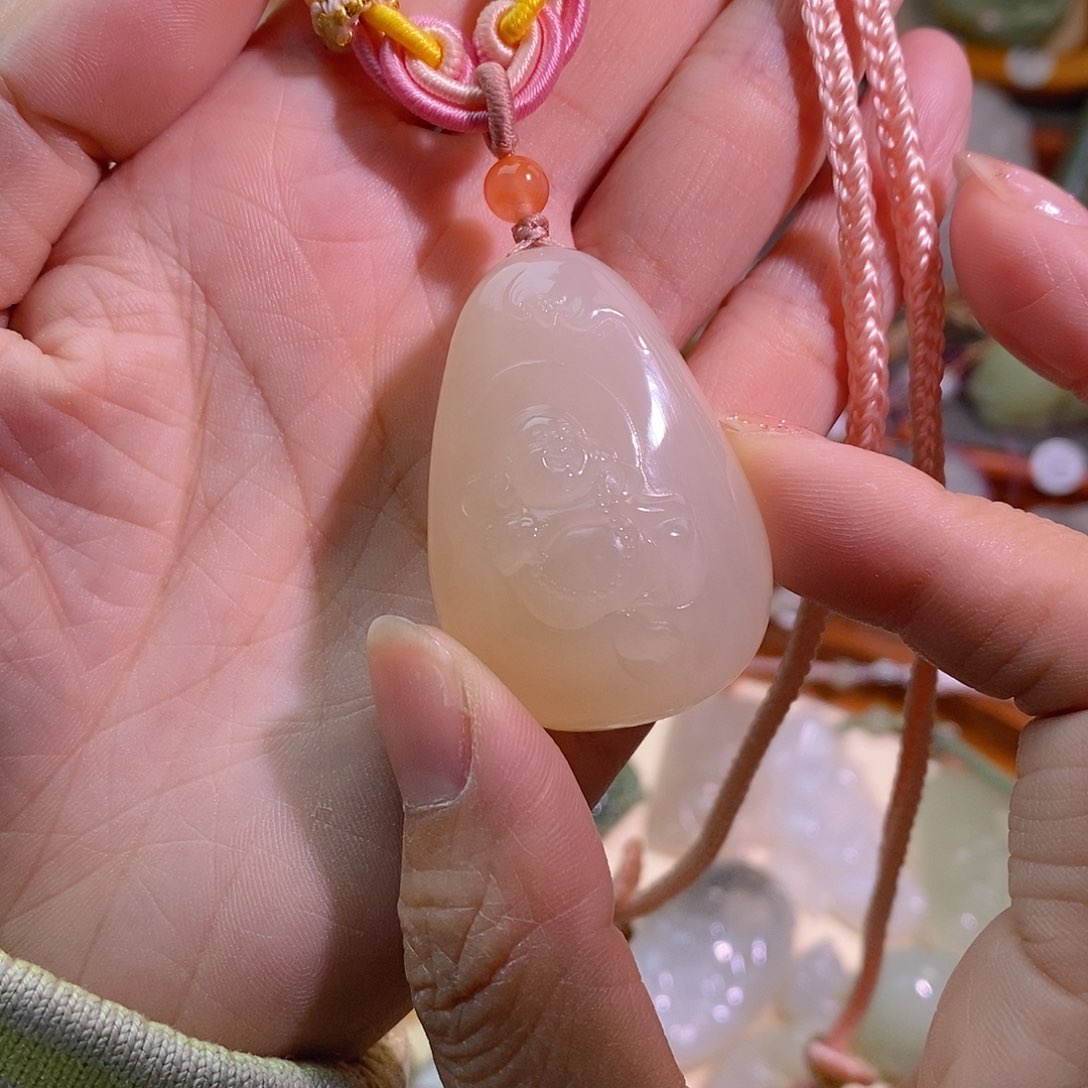 和田玉颈饰未镶嵌