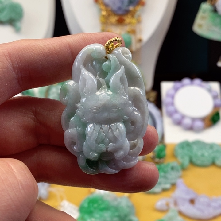 翡翠颈饰未镶嵌翡翠吊坠挂件