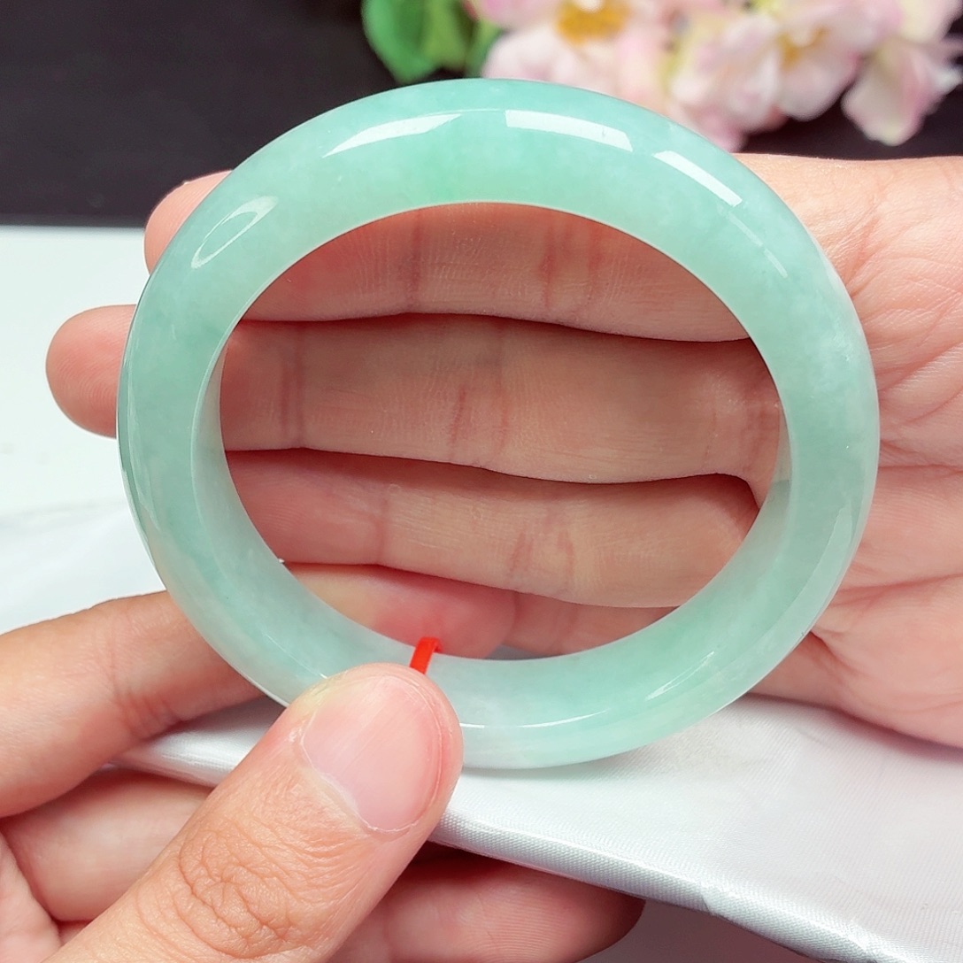 君***王翡翠足银镶嵌手镯57圈口