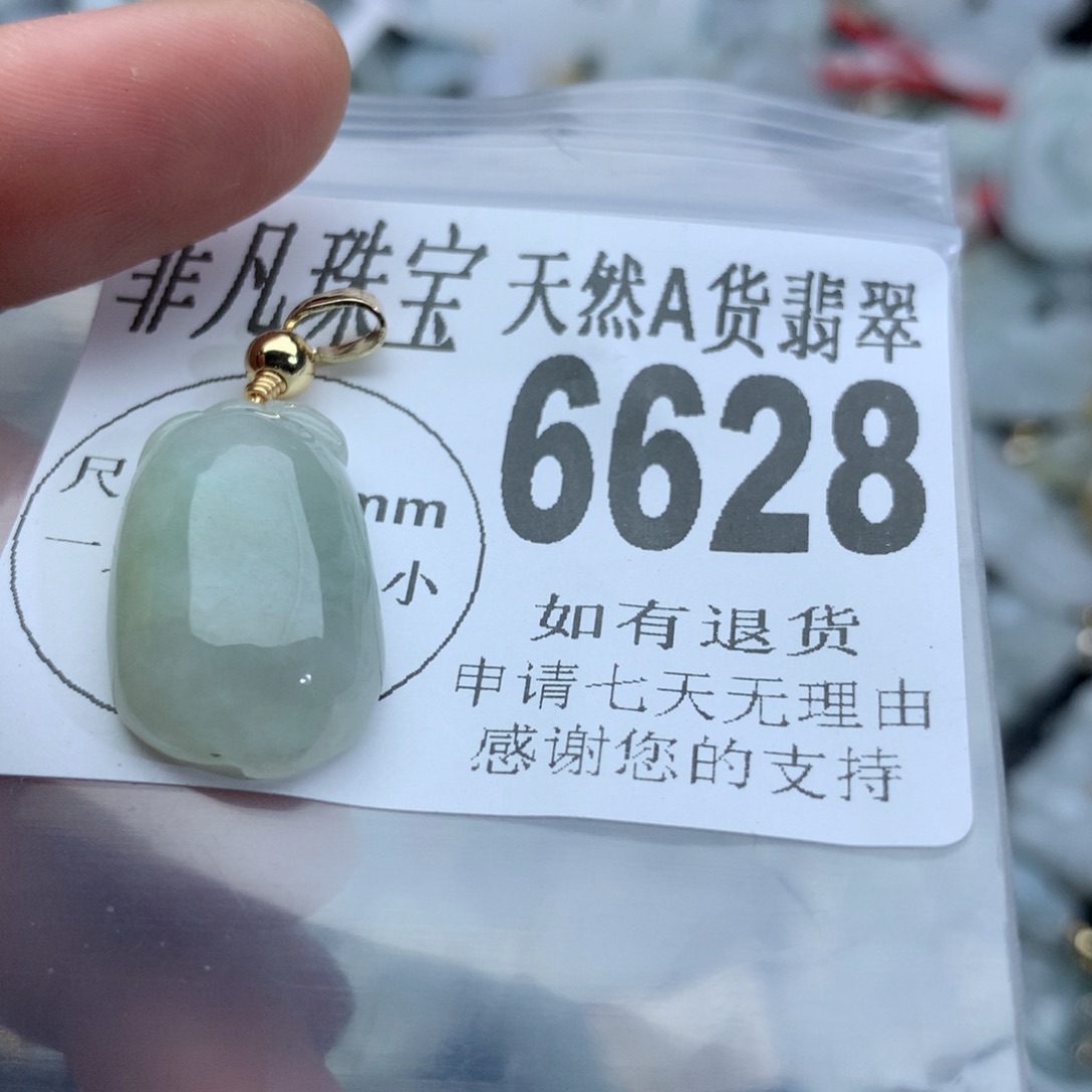 翡翠颈饰未镶嵌6628。