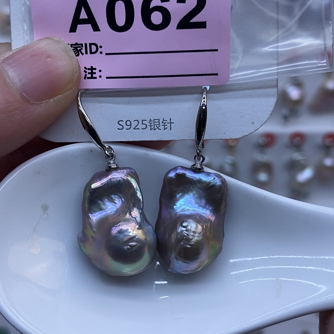 颈饰未镶嵌淡水珍珠