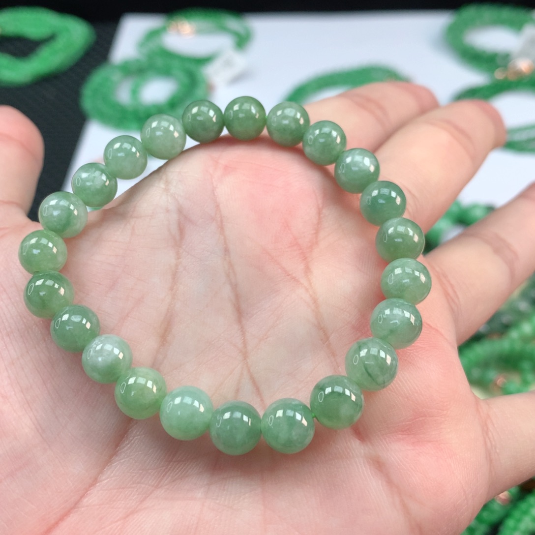 翡翠手链未镶嵌翡翠