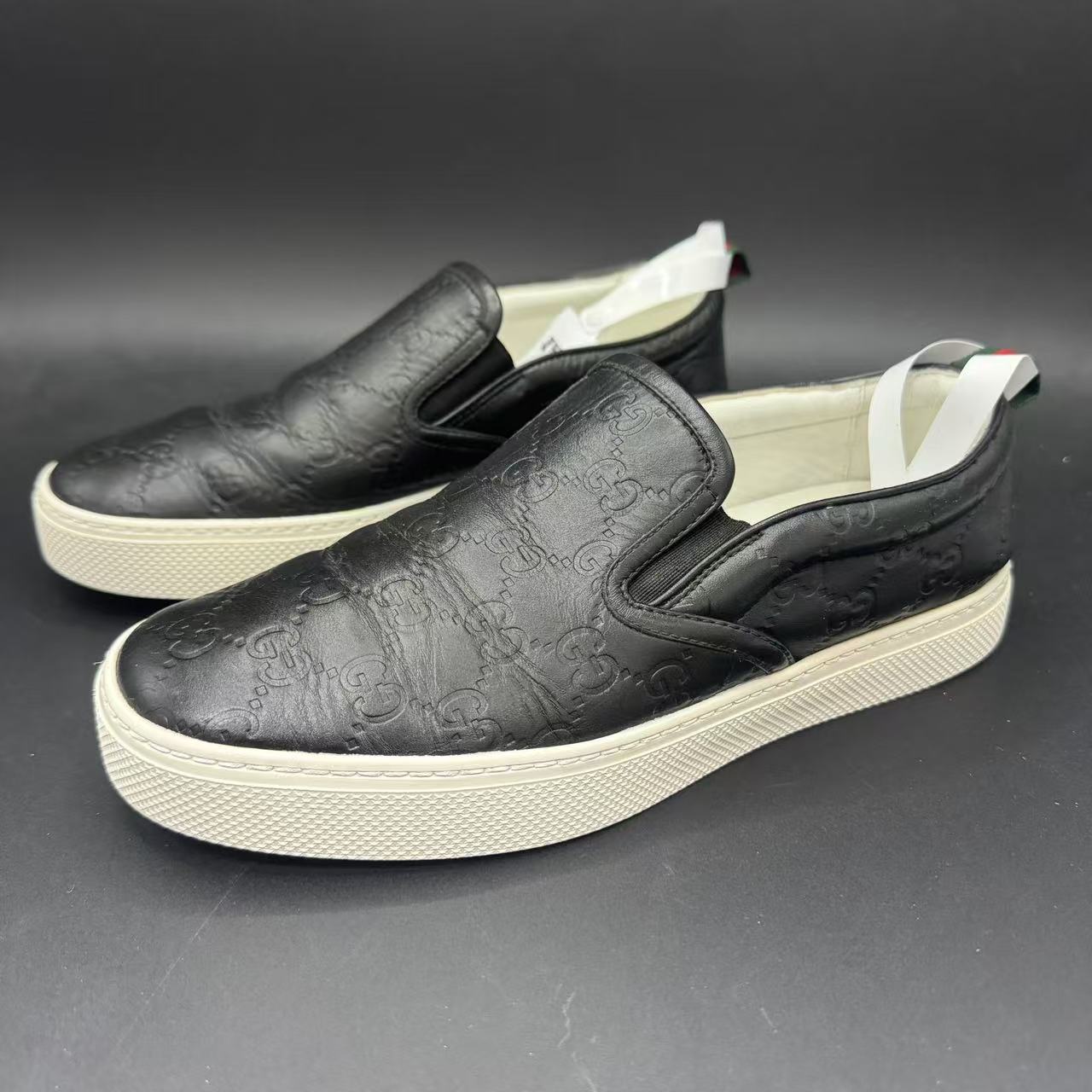 95新 GUCCI/古驰 男士时尚休闲黑色印花一脚蹬板鞋 40码 lb226