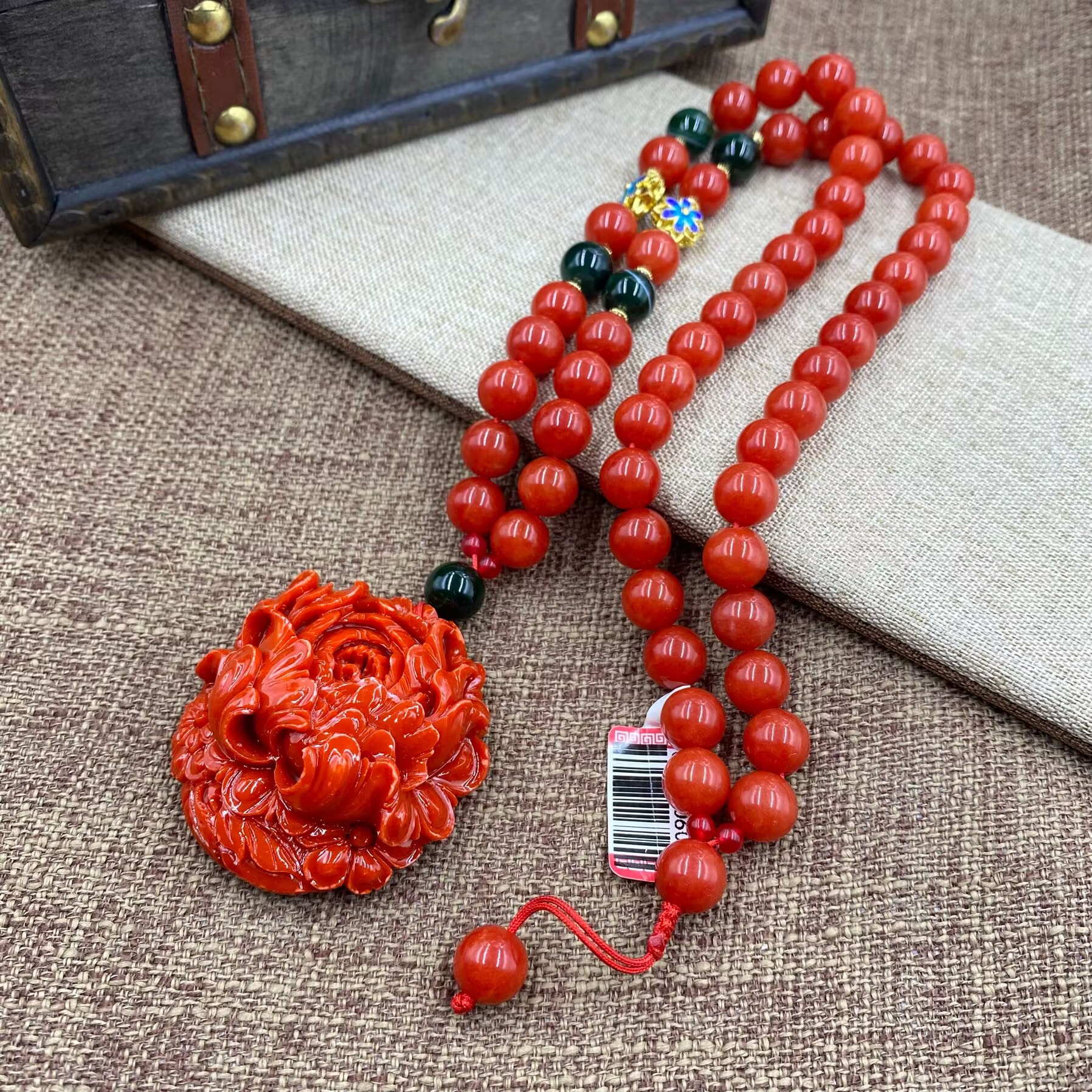 非金属珐琅吊坠 4880  红色雕刻花吊坠精美大气优选