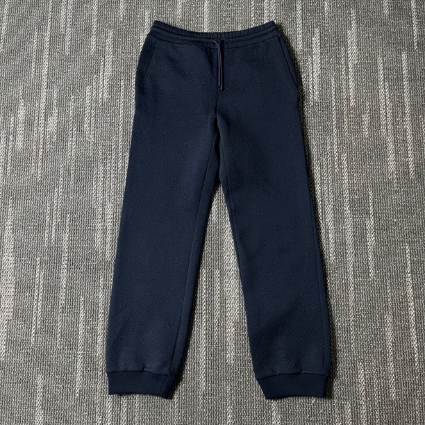 未使用 LouisVuitton/路易威登 三花浮雕满印运动长裤/尺码S/9199