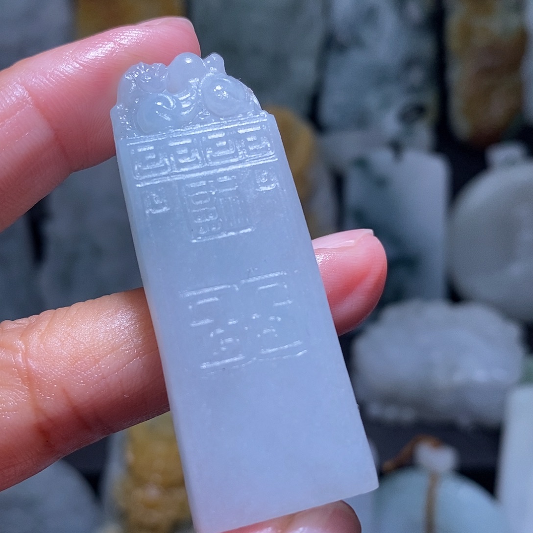 定制翡翠未镶嵌翡翠