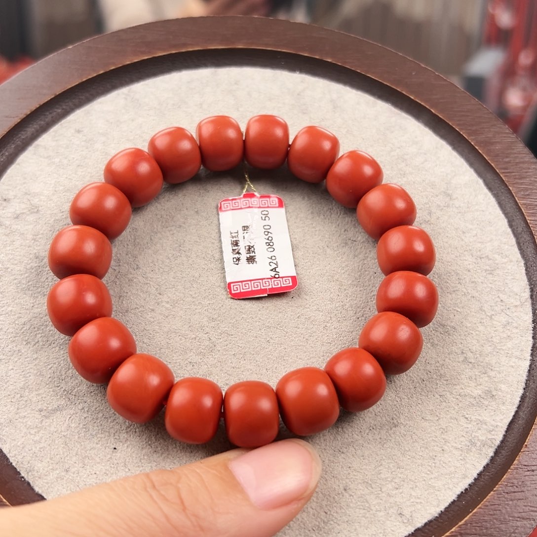 南红玛瑙手串未镶嵌
