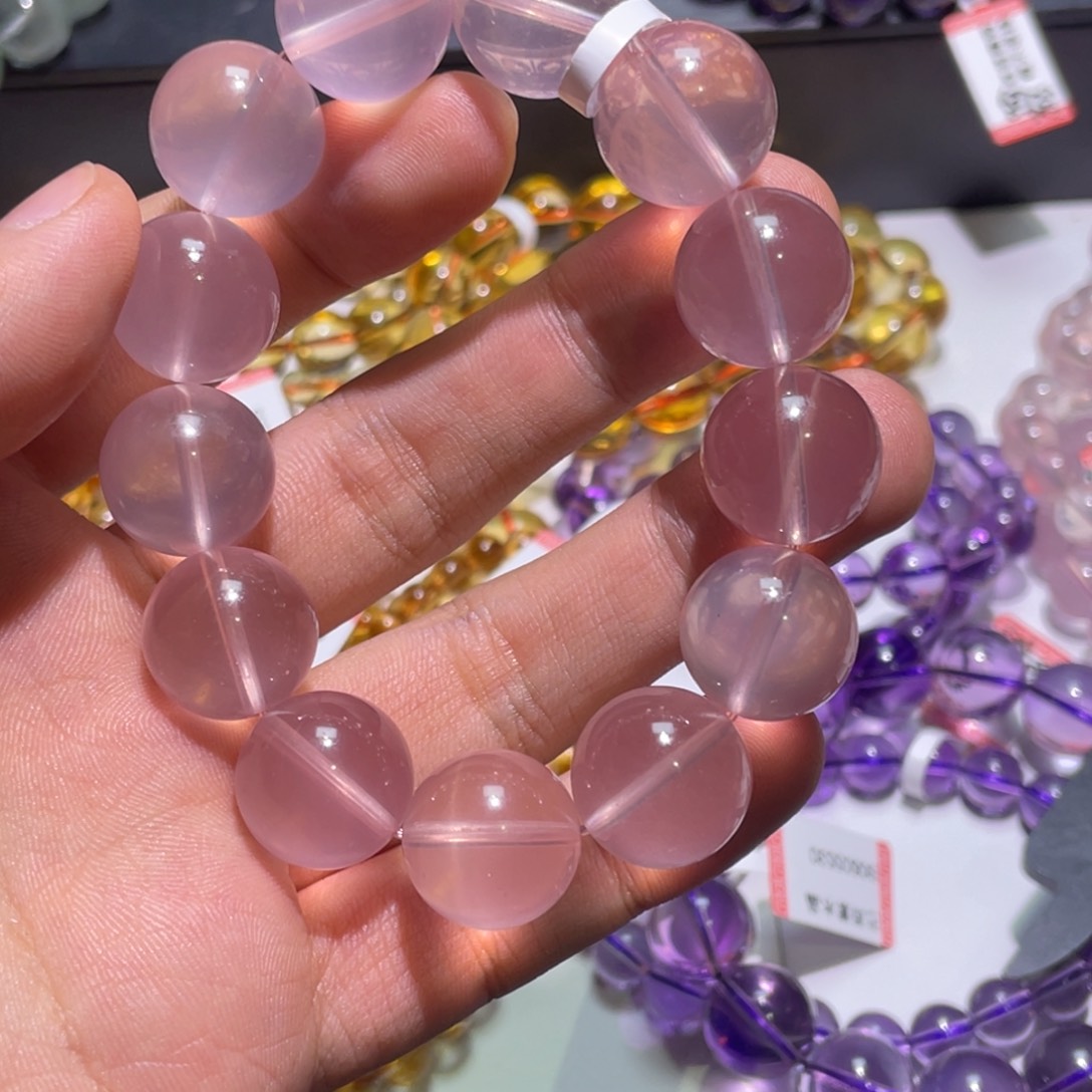 水晶手链未镶嵌W****?粉水晶