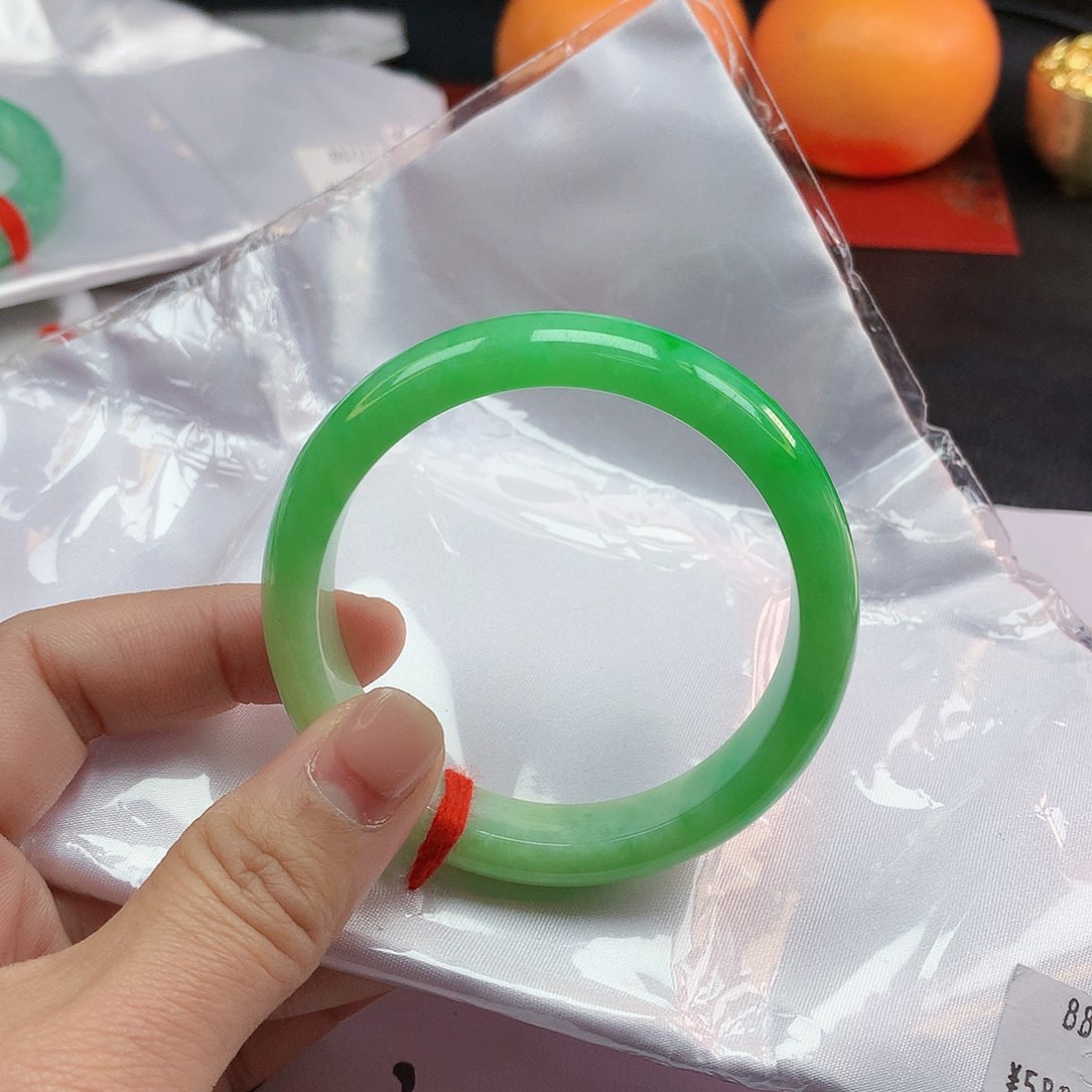 翡翠手镯未镶嵌刹**蓝54圈2425