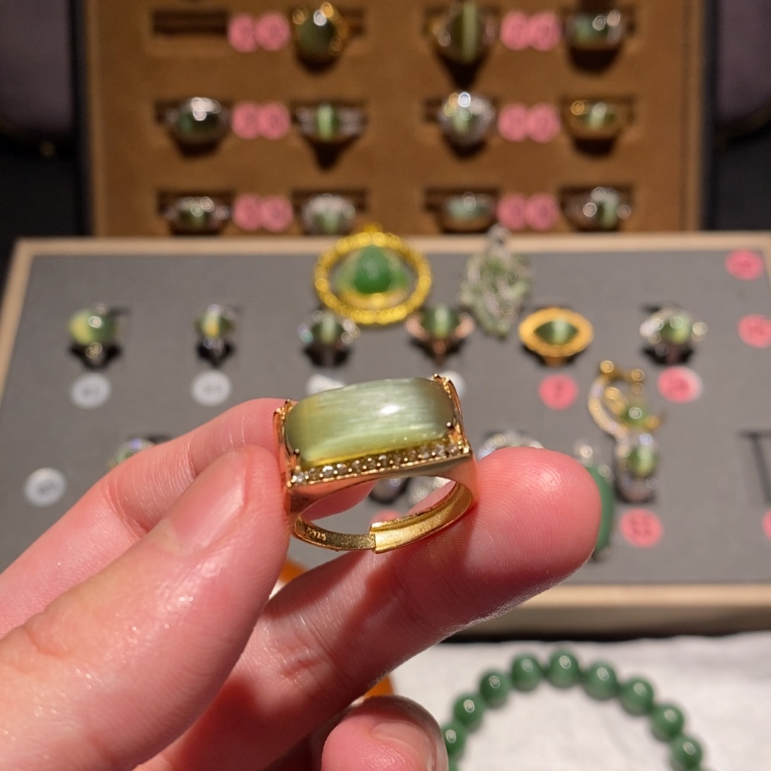 坤***张和田玉银S925镶嵌戒指