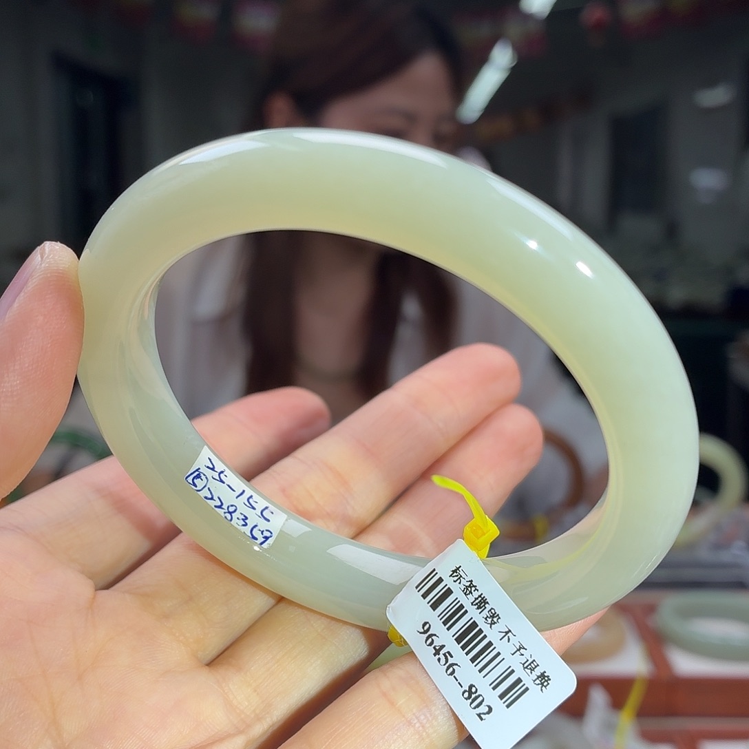 和田玉手镯未镶嵌60