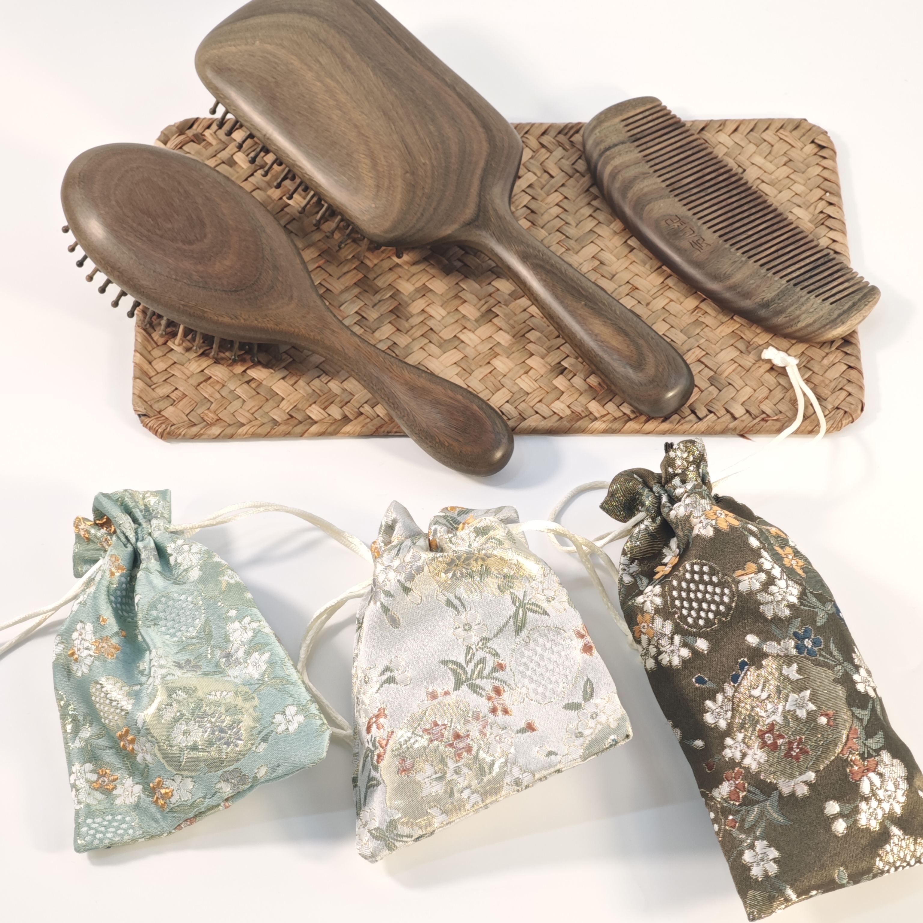 宽心纪定制绿檀木梳精选巴拉圭绿檀不上漆不打蜡、不泡药水、无香精