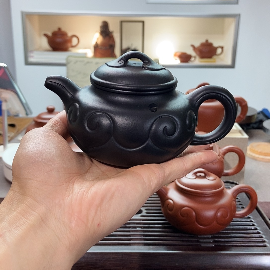 三***爸紫砂茶壶朱泥捂灰如意
