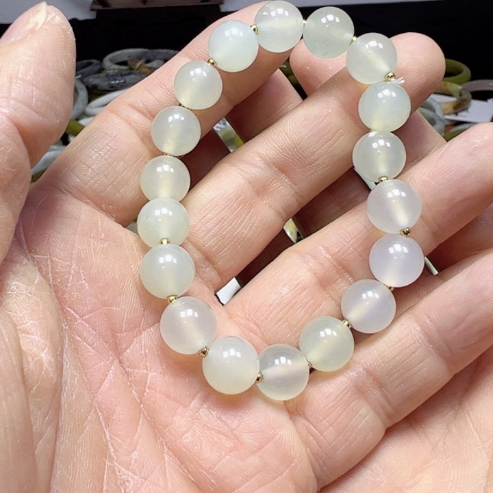 未镶嵌蛇纹石玉手链