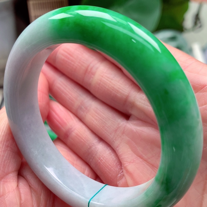 翡翠未镶嵌手镯天然翡翠手镯