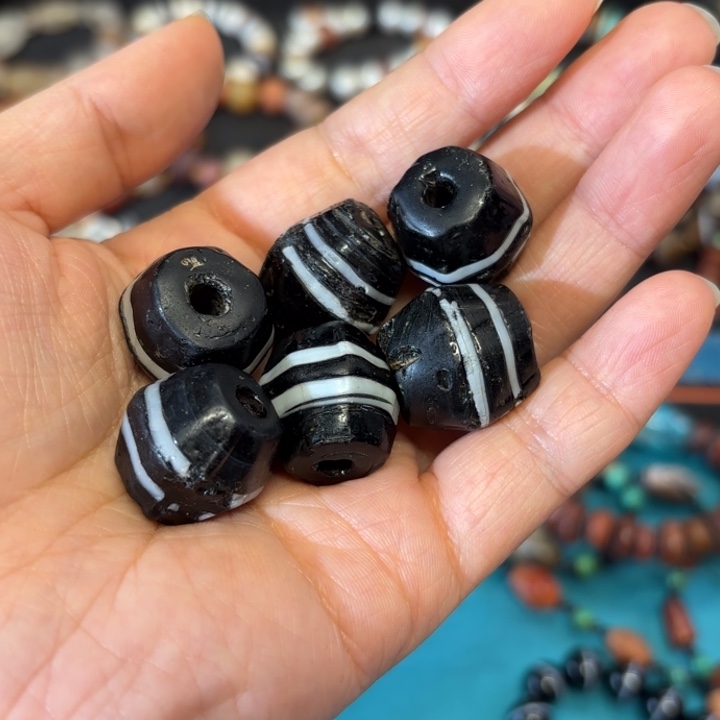 索***杰琉璃颈饰琉璃单珠