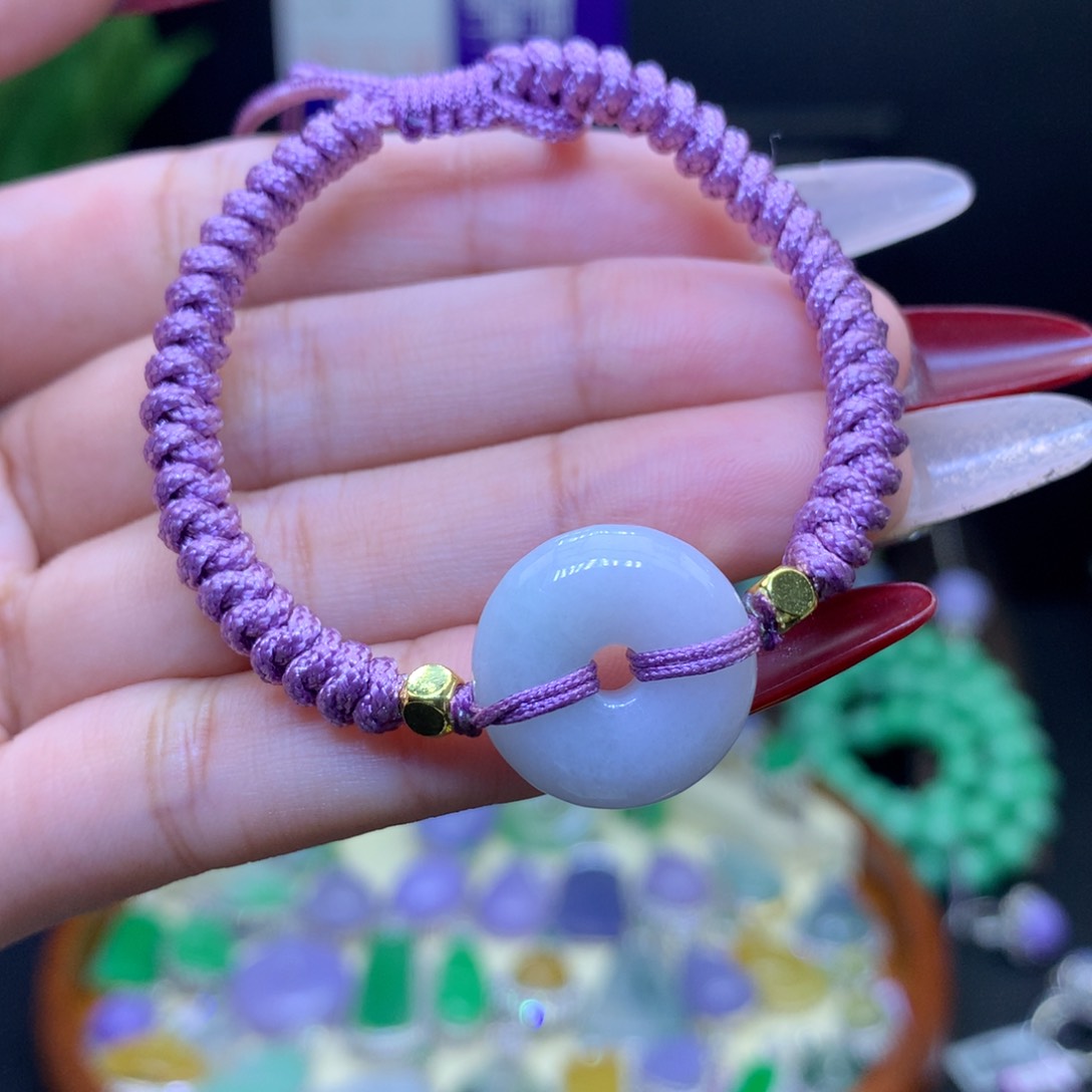 翡翠颈饰未镶嵌天然