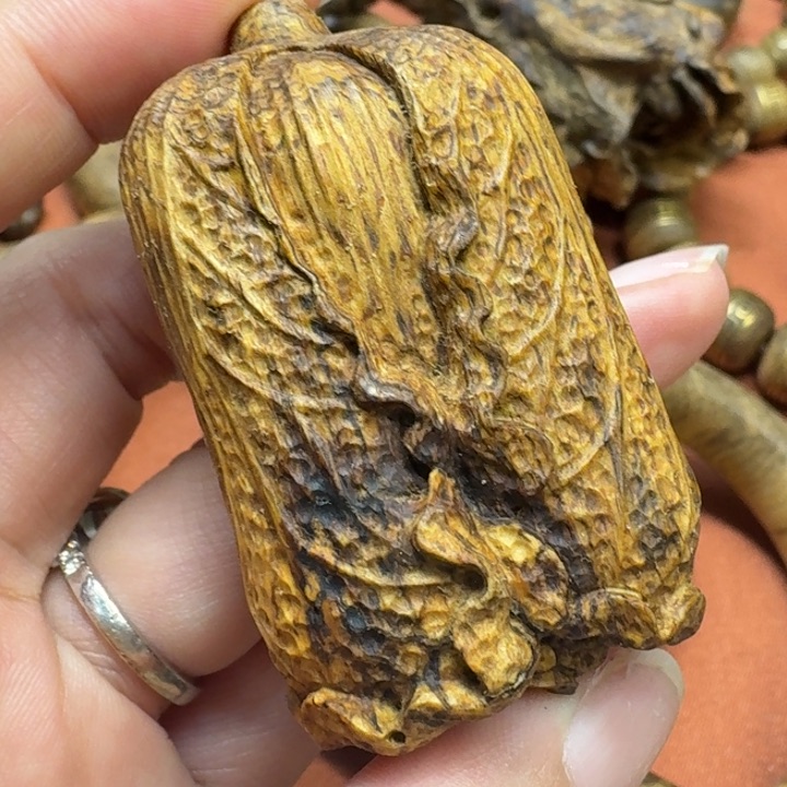 大叶紫檀（黑酸枝木类）