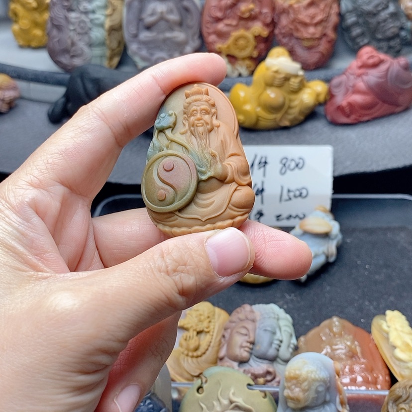 【闪购商品】定制石英质玉吊坠未镶嵌