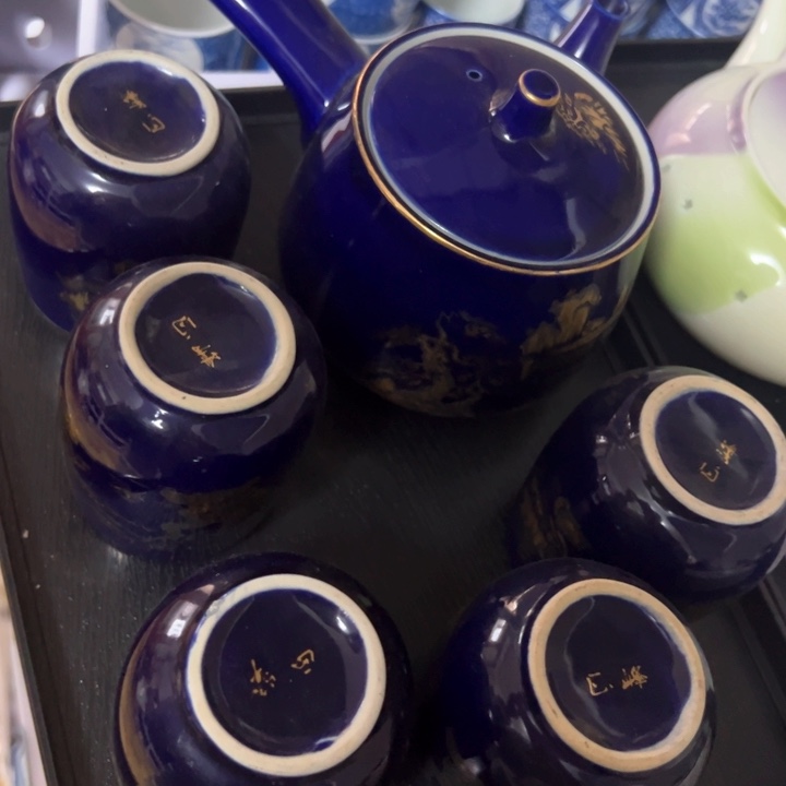 盖碗瓷器直播放漏中