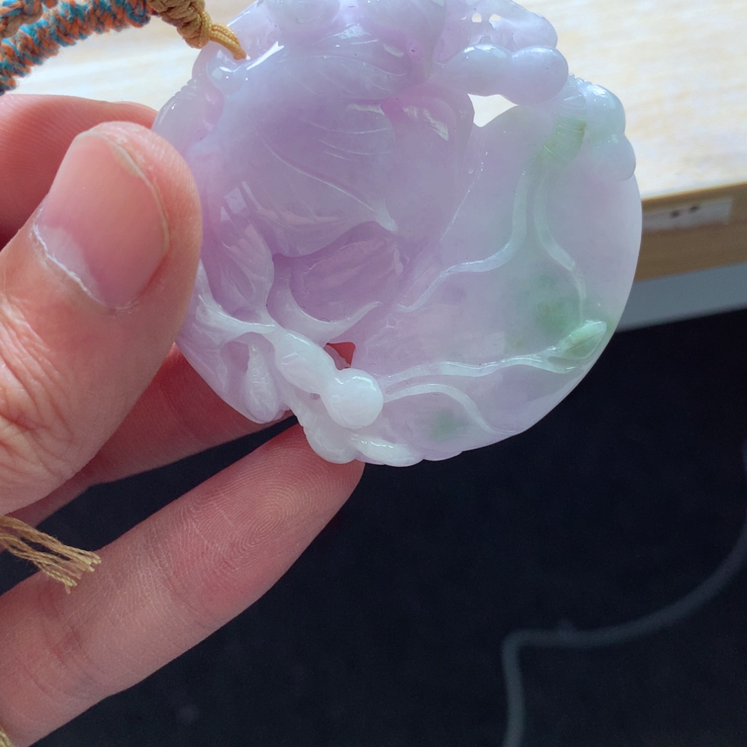 翡翠颈饰未镶嵌吊坠