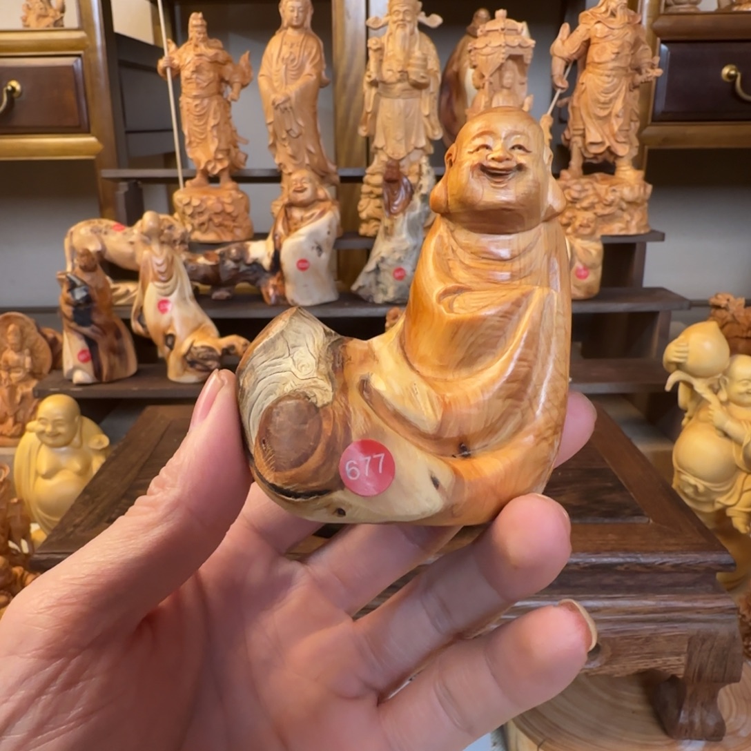 崖柏小木匠艺雕一物一拍