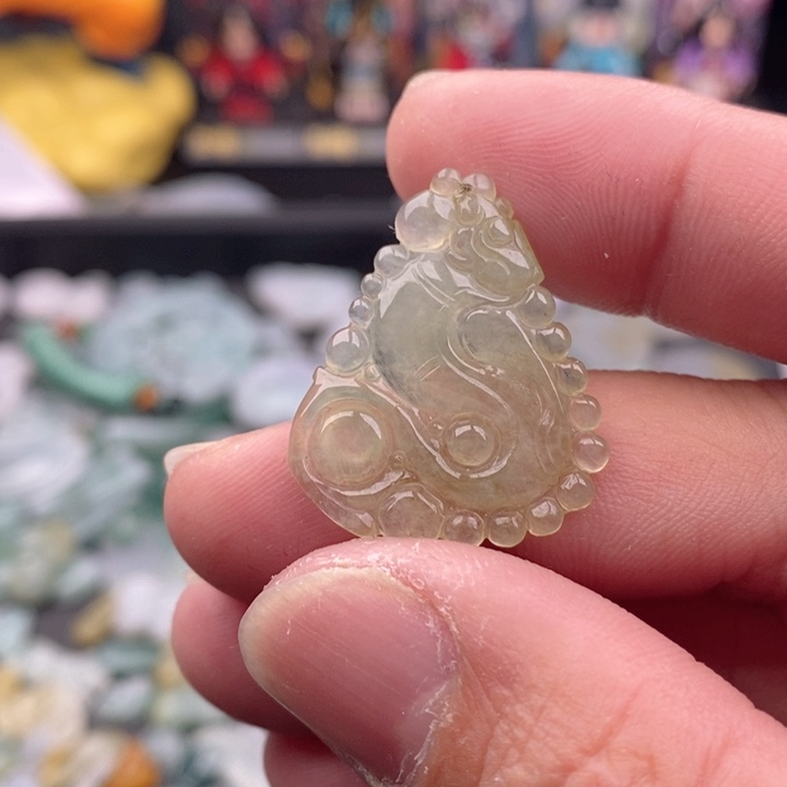 翡翠吊坠(不含链)未镶嵌