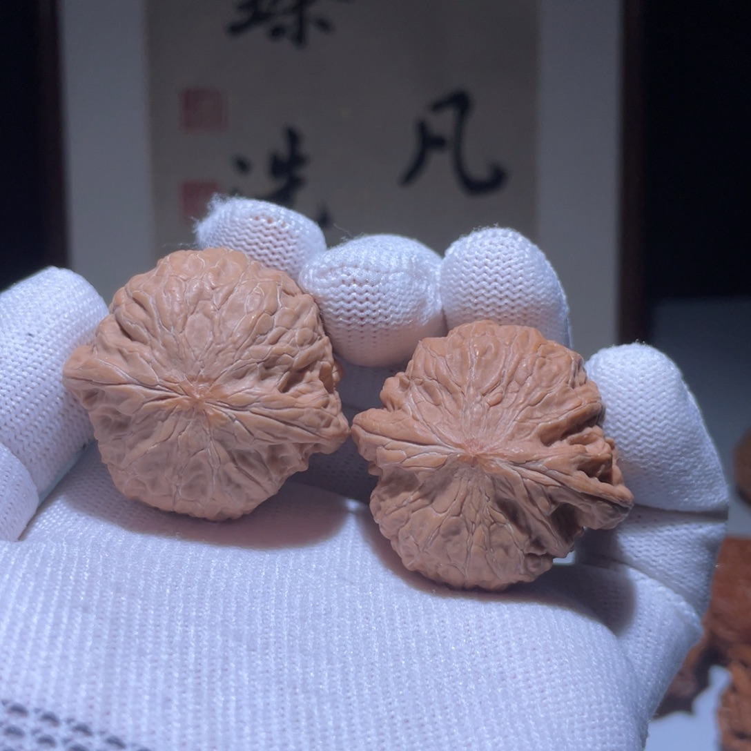 B***o文玩核桃吊坠铁锤