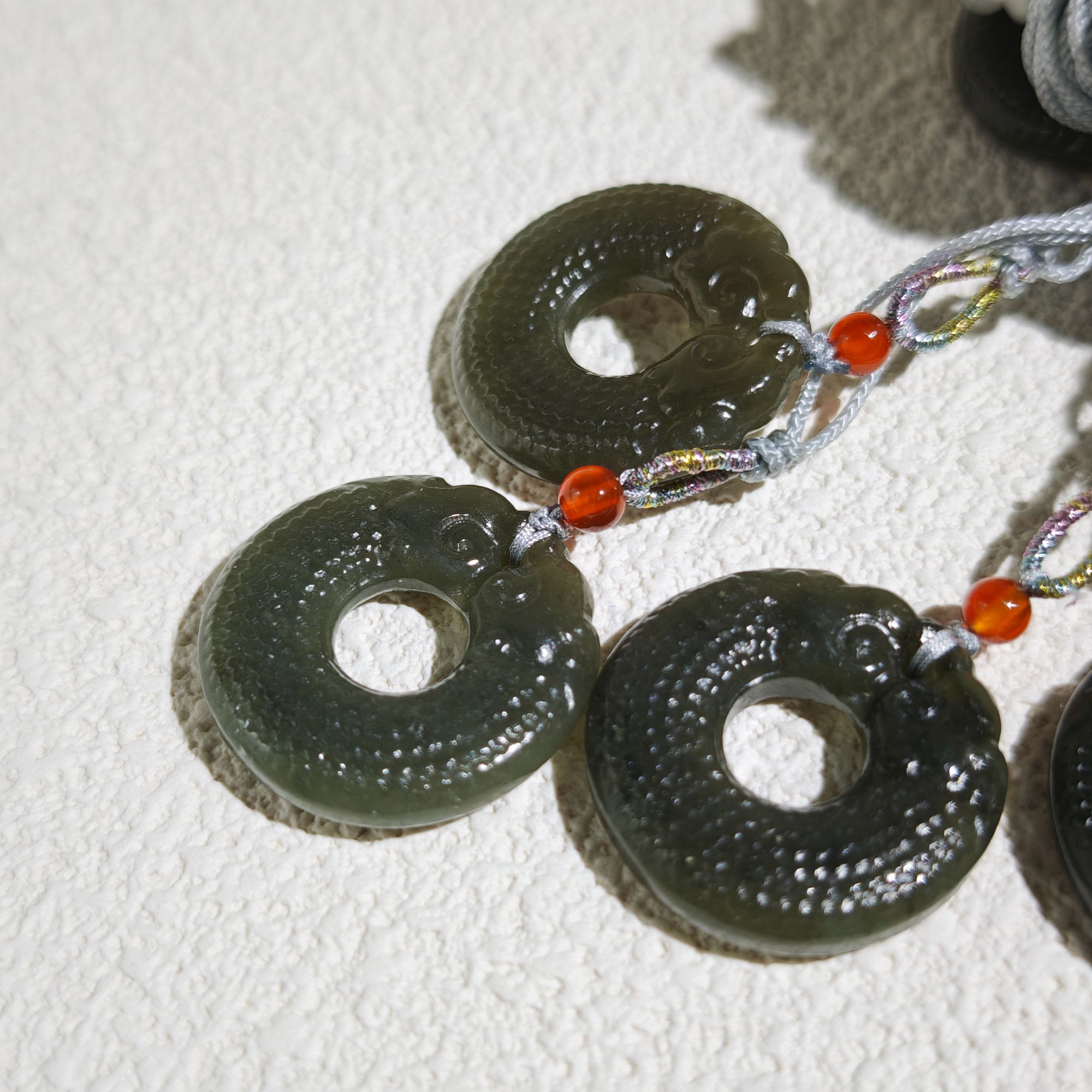 和田玉 双龙吊坠 多样性发货 拍一发一 H542