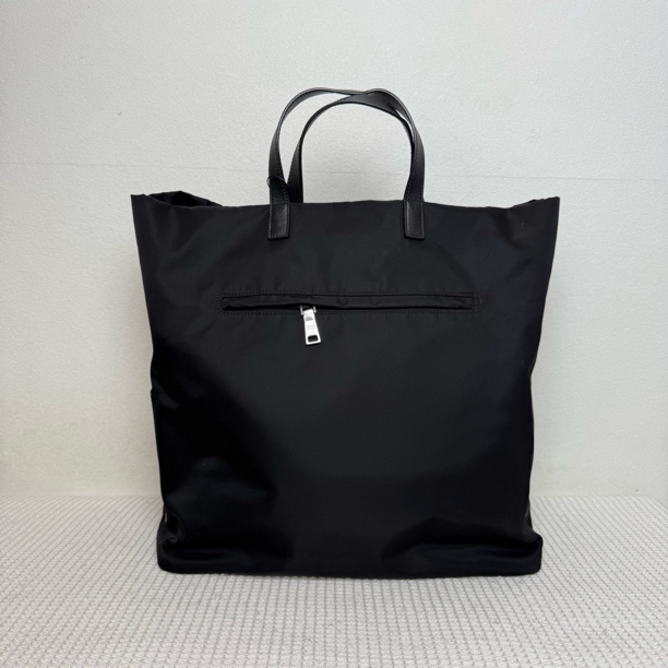 99新 Prada/普拉达  6416/男士时尚休闲大容量黑色尼龙托特包