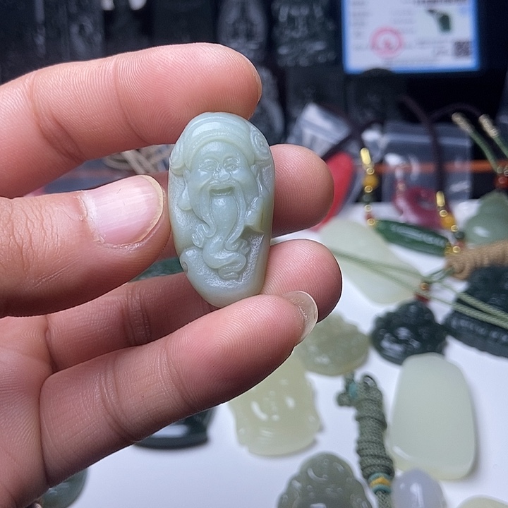 颈饰未镶嵌和田玉无*