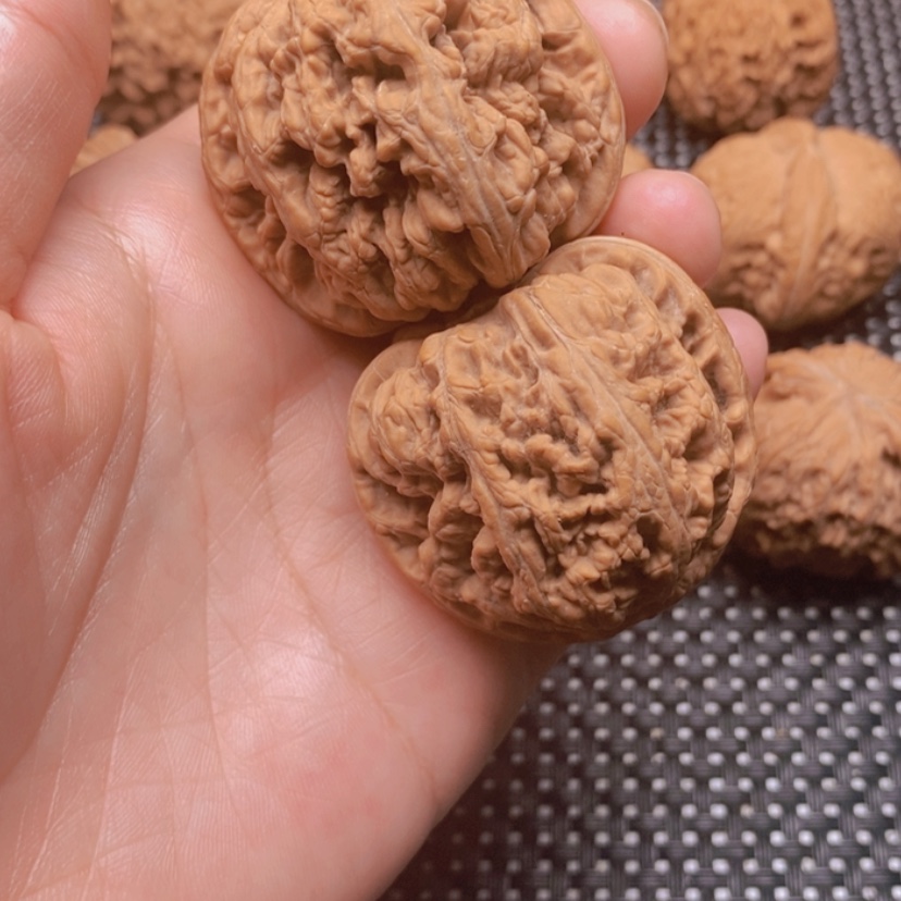 【闪购商品】文玩核桃吊坠林*核桃