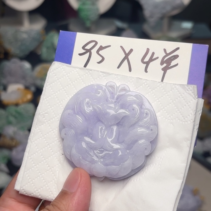 l***蕾翡翠未镶嵌颈饰吊坠